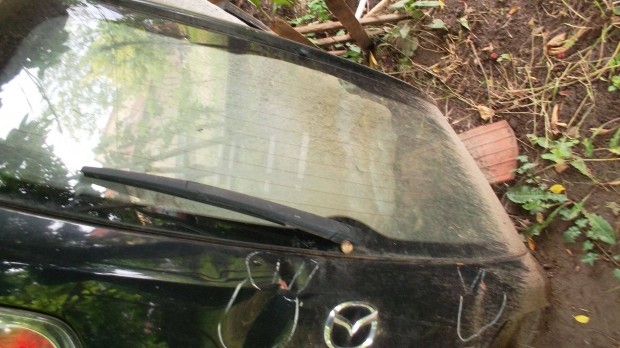 Mazda 6 GG kombi 5. ajtóba való hátsó fűtőszálas üveg eladó