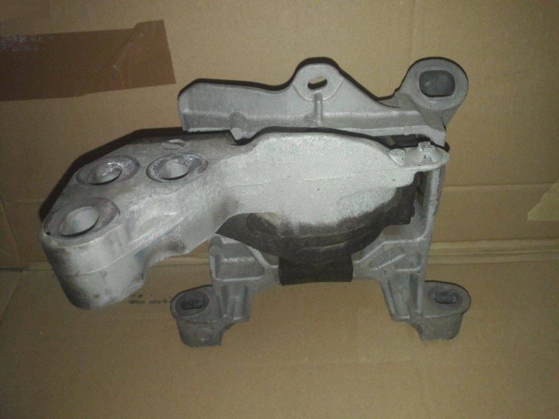 Mazda 6 GJ GL 2.0 benzines PE motortart gumibak 2013-tl