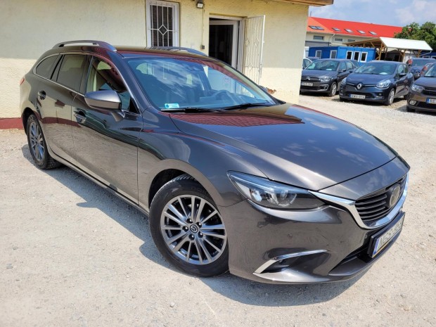 Mazda 6 Sportkombi 2.2 CD AWD Revolution Top (A...