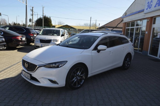 Mazda 6 Sportkombi 2.2 CD Revolution Top (Autom...