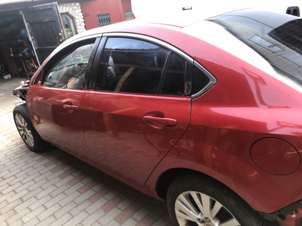 Mazda 6 bontva