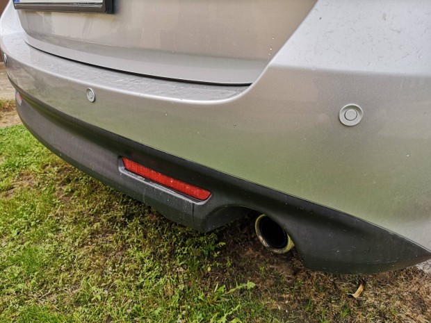 Mazda 6 gyári parkradar
