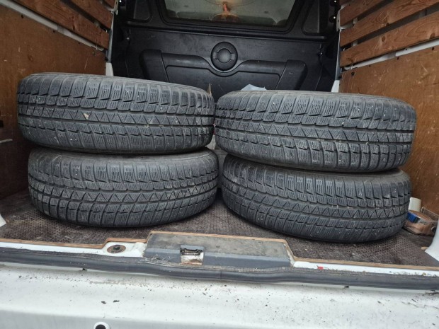 Mazda 6 ker�k 5x114.3 ac�lfelni t�li gumival felni R16 Falken 215/65