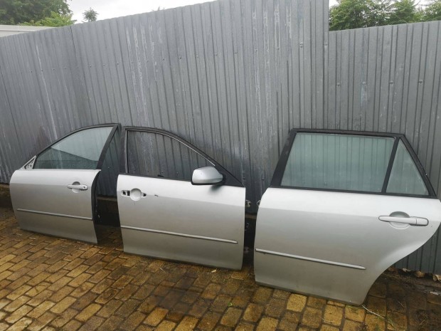 Mazda 6 kombi 2002-2008 ezüst és grafit színben kompletten