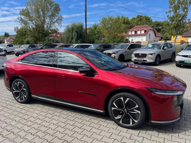 Mazda 6e 68,8kWh e-Skyactiv EV Takumi Navi! Car...