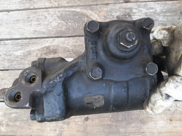 Mazda B2500 1999-2006 kormnym