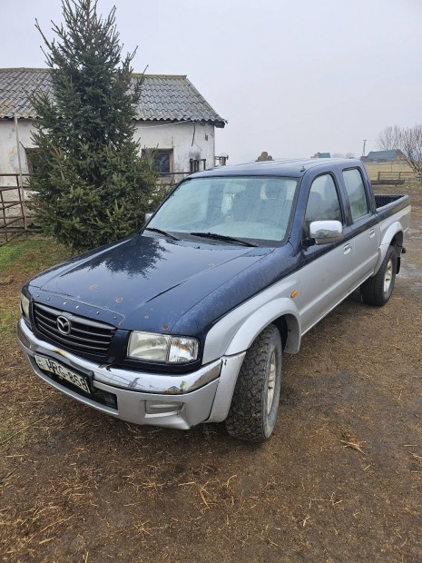 Mazda B2500 tpus kisteheraut 