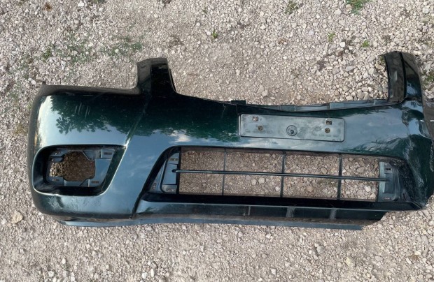 Mazda BT-50 első lökhárító sérülten eladó