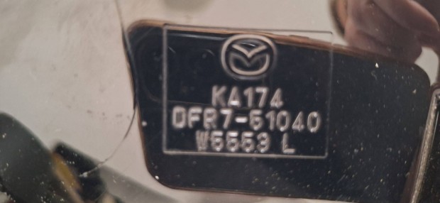 Mazda CX30 bal első lámpa
