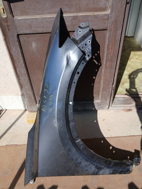 Mazda CX30 jobb elso sarved� 