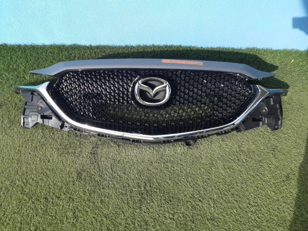 Mazda CX5 első hűtőpanel burkolat cikkszám KB8A50717