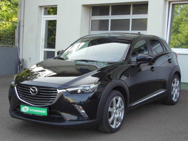 Mazda CX-3 2.0i Revolution Szervízkönyv-Tolató...