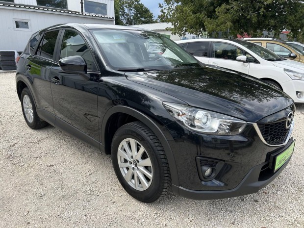 Mazda CX-5 2.0i Challenge Skyactive.-Szervizkönyv