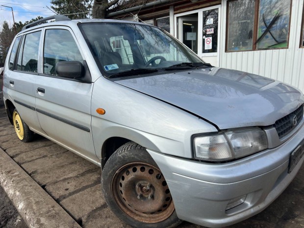 Mazda Demio (1999) 1.3i B3 Alkatr�szek #M3701