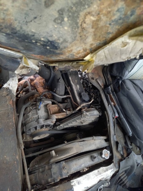 Mazda E2200 alvzasknt elad. ?