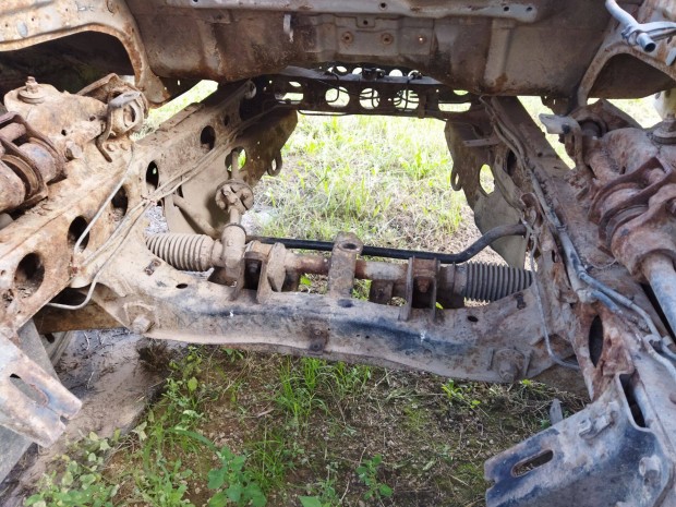 Mazda E2200 plats kisteher els hd futm kerekekkel flkvel