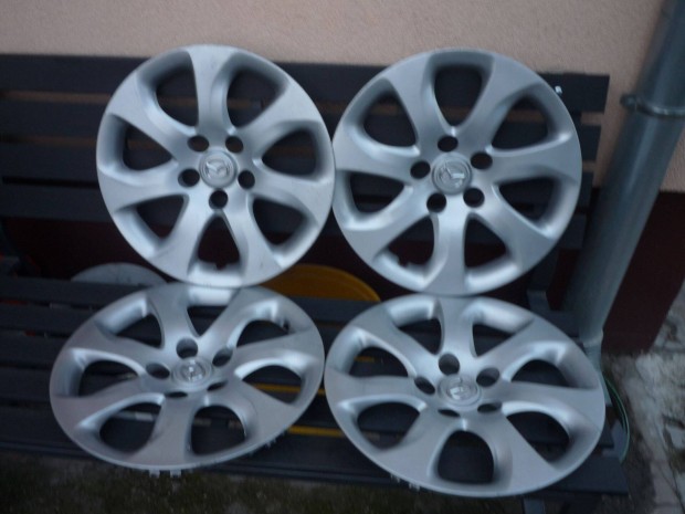 Mazda Gyri Dsztrcsa R16 Gri mazda 3 5 6 os. r 16
