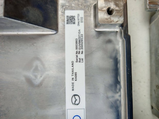 Mazda MX-30 e-Skyactiv EV akkumul�tor vez�rl�egys�g (BMS) DN4J677G0