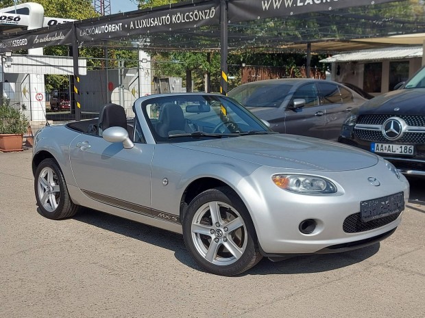 Mazda MX-5 2.0i 16V Revolution