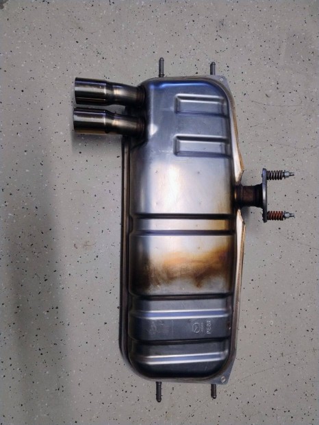 Mazda MX-5 Kipufog� dob