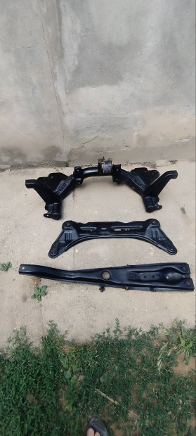Mazda Premacy Diesel bölcső