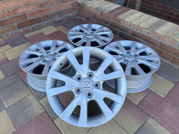 Mazda R16 5x114,3 gyri alufelni szett feljtva!