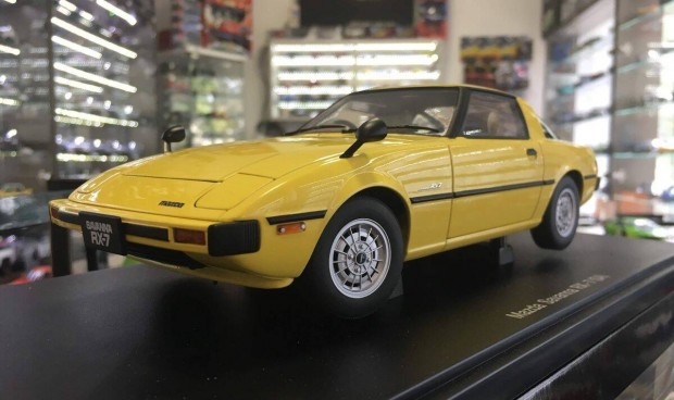 Mazda RX-7 Savanna 1978 1:18 1/18 Autoart Millenium 75983