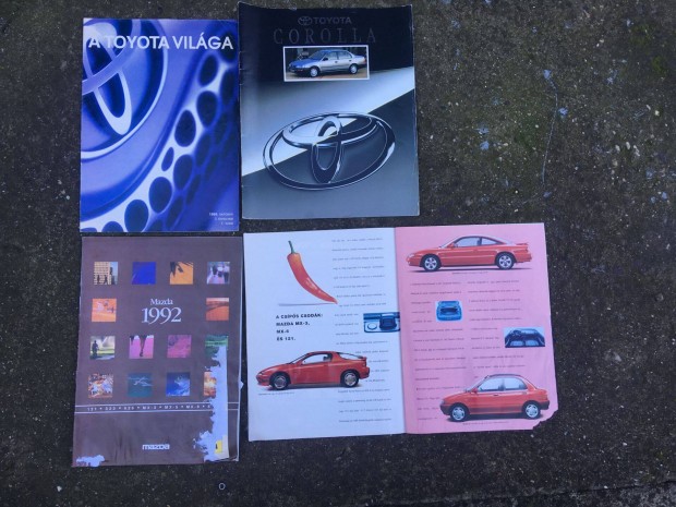 Mazda Toyota corolla prospektus catalog youngtimer
