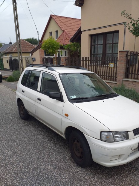 Mazda  Demio 1.4 benzin