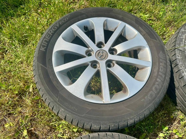 Mazda alufelni nyyári gumival