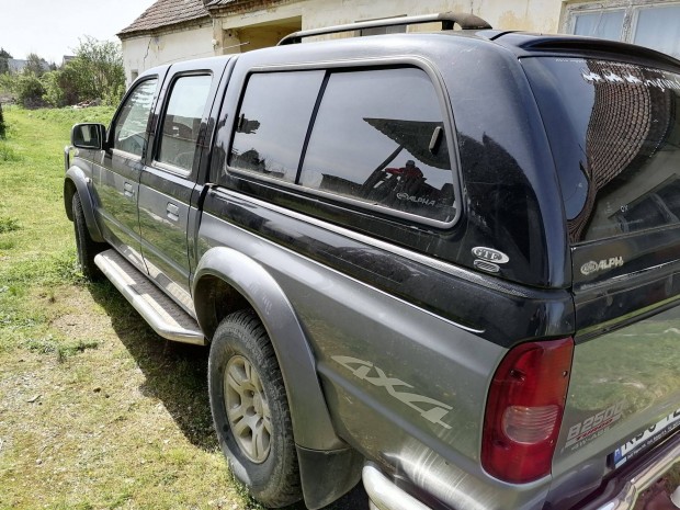Mazda b2500 Keménytető