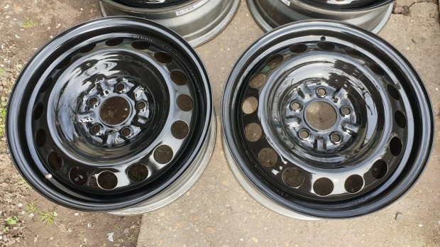 Mazda cx3 , 6os stb felni 16" col