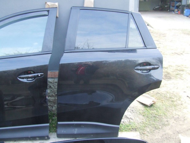 Mazda cx5 ke bal hátsó ajtó kompletten