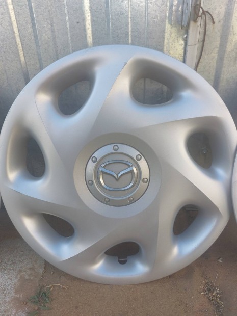 Mazda dísztárcsa