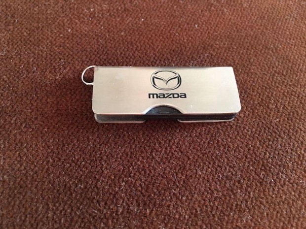 Mazda elegáns króm USB pendrive 8 GB