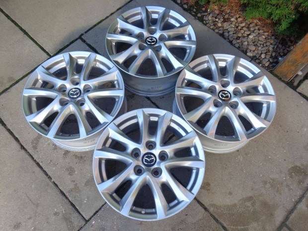 Mazda gyári 16" alufelnik