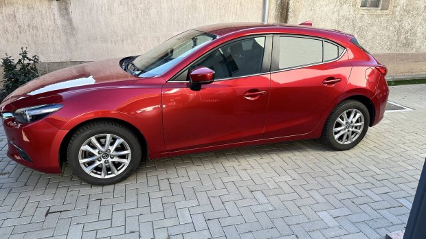 Mazda gyári alufelni garnitúra eladó 5x114,3 téli gumival 205/60r16