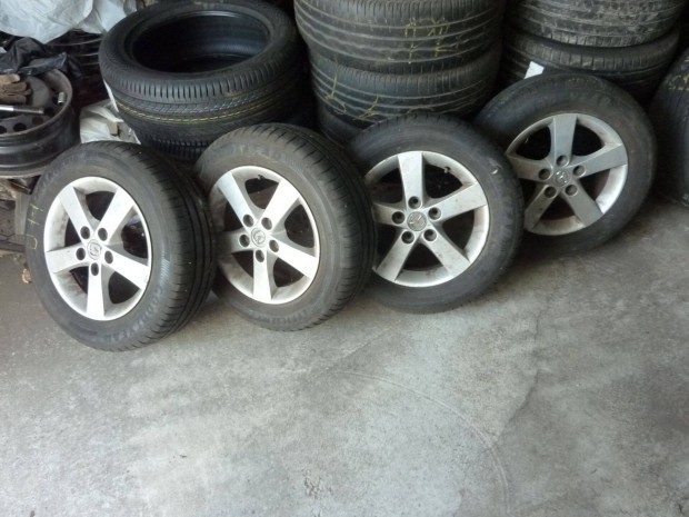 Mazda gyri alufelnik Good Year 195/65 R15 nyri gumikkal, 4 DB