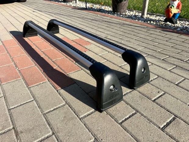 Mazda gyri tetcsomagtart fixpontos felfogats Zrhat