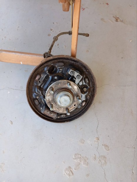Mazda mpv hátsó agy eladó
