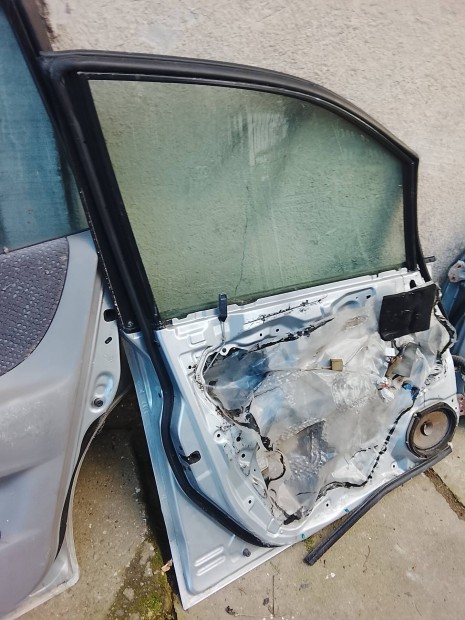 Mazda primasy alkatr�szek 