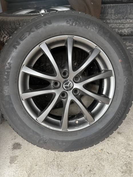 Mazda t�ligumi+felnivel