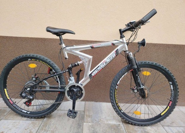 Mckenzie 26"-os MTB, els-hts trcsafkes, aluvzas, sszteleszkp