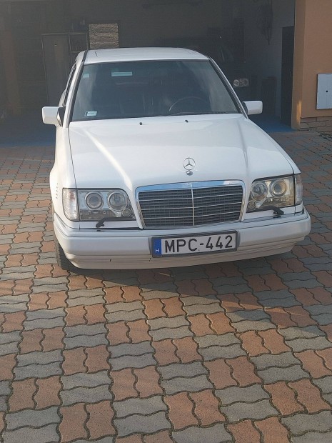 Mecedes W124(E250)
