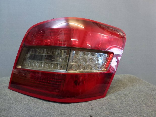 Mecedes GLK h�ts� l�mpa