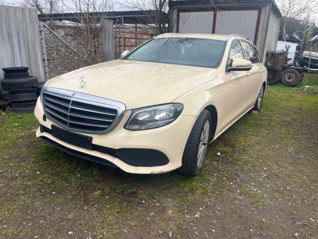 Mecedes W213, OM654, 1950ccm diesel, 9G tronic