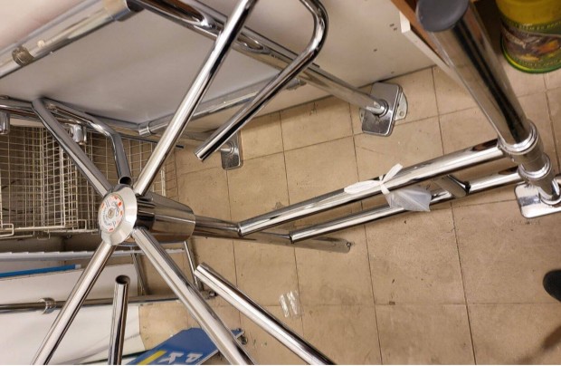 Mechanikus tripod forgókapu