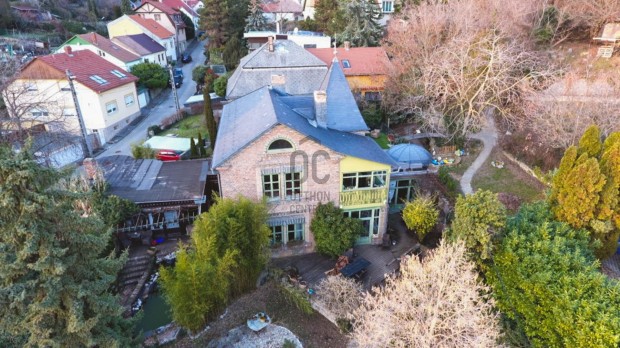 Mecsekoldalban 1899-es �p�t�s� villa, t�rt�nelmi hangulat �s elegancia