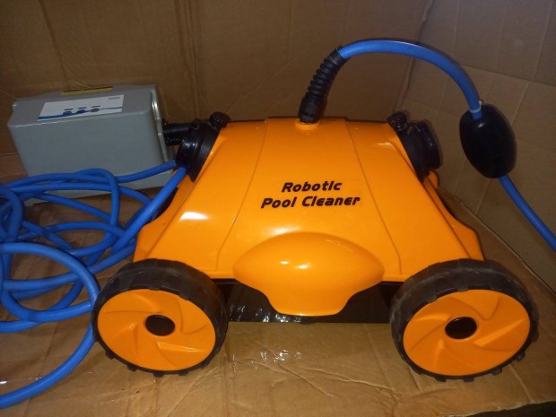Medencetisztító robot porszívó