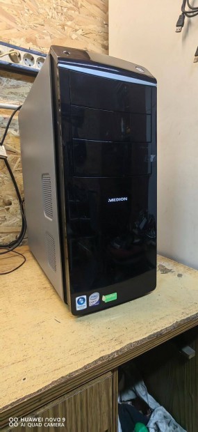 Medion 4mag,4gb Ram,300gb,Nvidia hd vga,Wifi